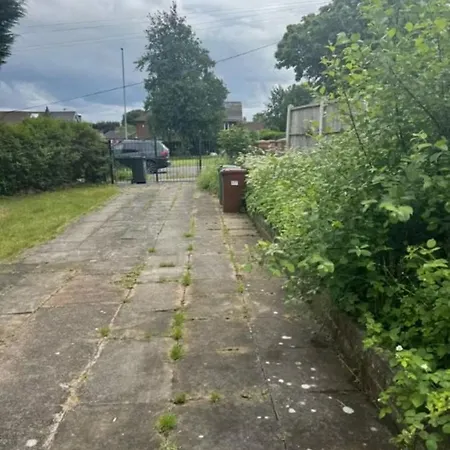 Hébergement de vacances Spacious, Roundhay, Ls8, Parking X 2, Sleeps 6 *